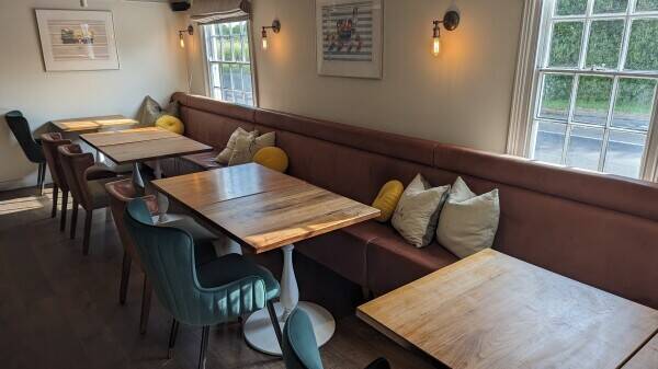 EAST SUSSEX - HIGH QUALITY PREMISES TO LET CLOSE TO TOURIST ATTRACTIONS Photo 4