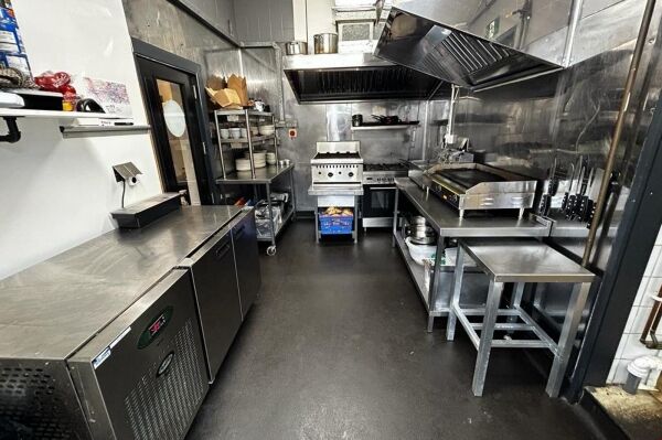 Licenced Restaurant - Warwickshire Photo 4