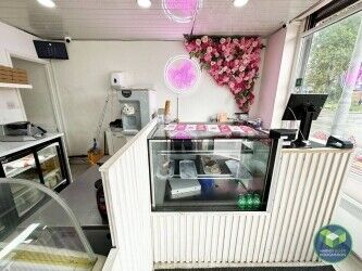 DESSERT PARLOUR: ECCLES: Photo 4