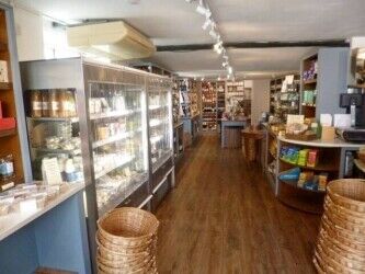 ARUNDEL, WEST SUSSEX INDEPENDANT DELI, FOOD AND WINE SHOP Photo 4