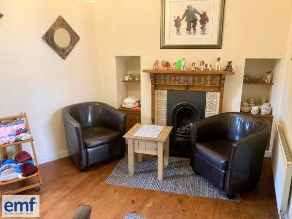 TEA ROOMS & TEA GARDEN with COLLECTABLES & CRAFTS Photo 4