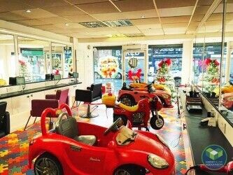 BARBERS/HAIR SALON FOR SALE : HAZEL GROVE, STOCKPORT Photo 4