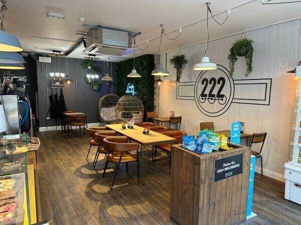 Spacious, Well-Fitted, Popular Coffee Shop with High Footfall in Centre of Kingston-Upon-Thames. Photo 4