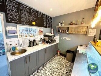CAFE IN FORMBY: Photo 4
