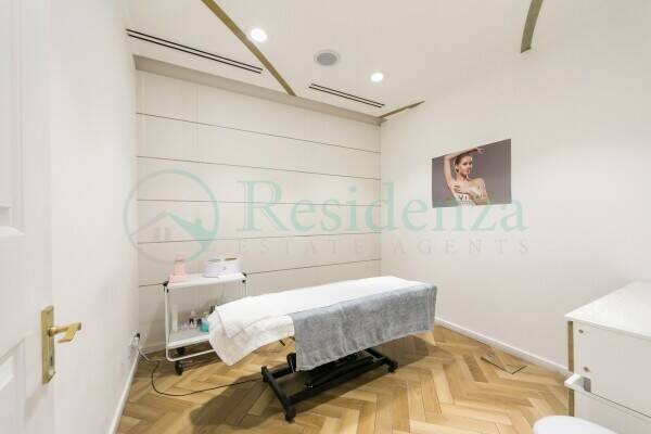 stunning refurbished Aesthetic Clinic business in Putney, SW15 currently trading as Mi Vida Aesthetic Clinic Photo 4