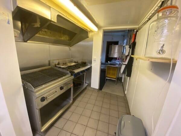 SUPERB FULLY FITTED CAFE/BISTRO PLUS FIRST FLOOR FLAT, VILLAGE LOCATION FOR SALE Photo 4