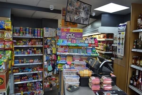 Fully Fitted Convenience Store, £7,000 Weekly Turnover Photo 4