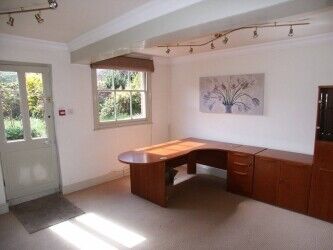 CITY CENTRE SUBSTANTIAL COMMERCIAL PROPERTY/RESIDENTIAL DEVELOPMENT OPPORTUNITY Photo 4