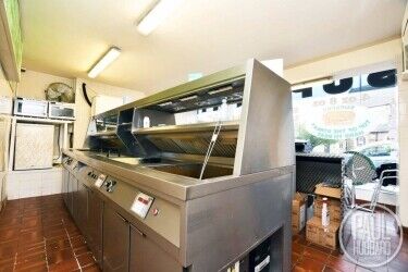 Seaside Fish and Chip Shop with Accommodation - Hunstanton, Norfolk. Photo 4