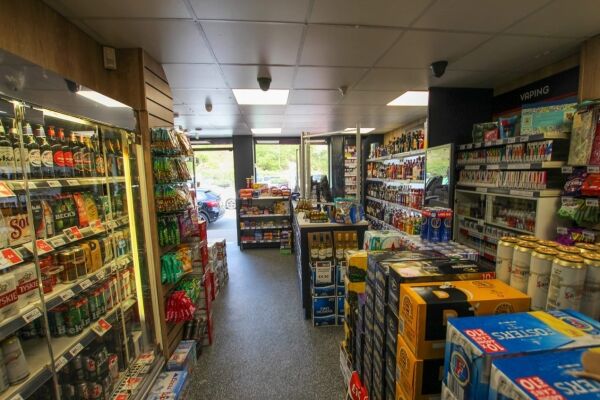 Established Off Licence - Bacup Photo 4
