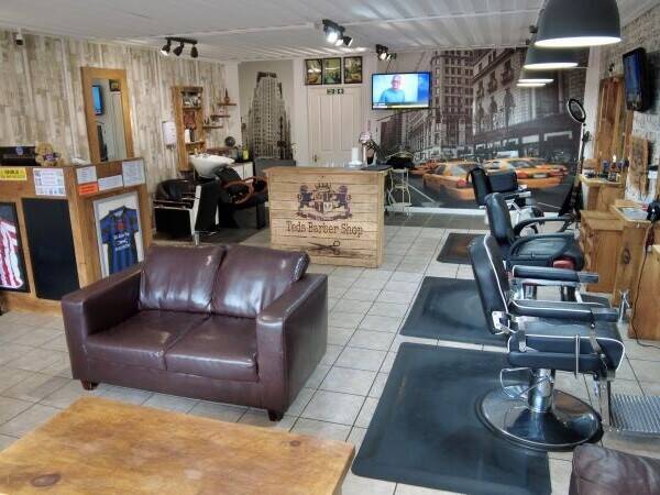 Barber Shop For Sale with Licensed Tattoo Room Poynton Cheshire Photo 4