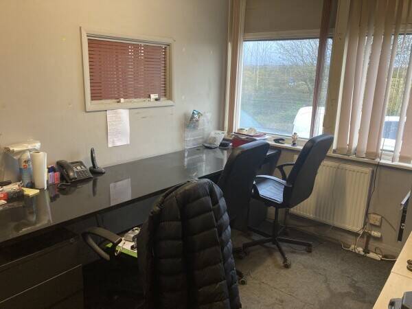 Commercial Unit Photo 4