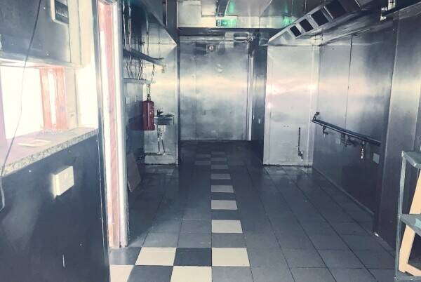 Freehold Available immediately in Vacant Possession for Sale in Hayes Photo 4