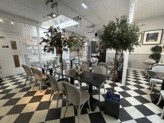 Popular, established gift shop, gallery and licensed café in scenic North Berwick For Sale Photo 4