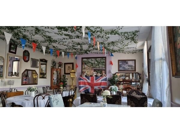 Tea Room And Cocktail Bar For Sale Photo 4