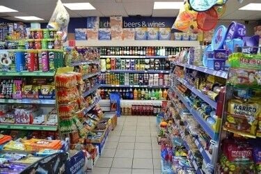 Convenience Store with very good turnover Photo 4