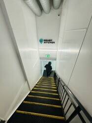 Chinese takeaway restaurant in Canning Town Photo 4