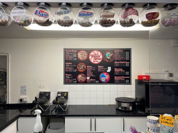 Popular & Well-Equipped Dessert Parlour in Moray Photo 4
