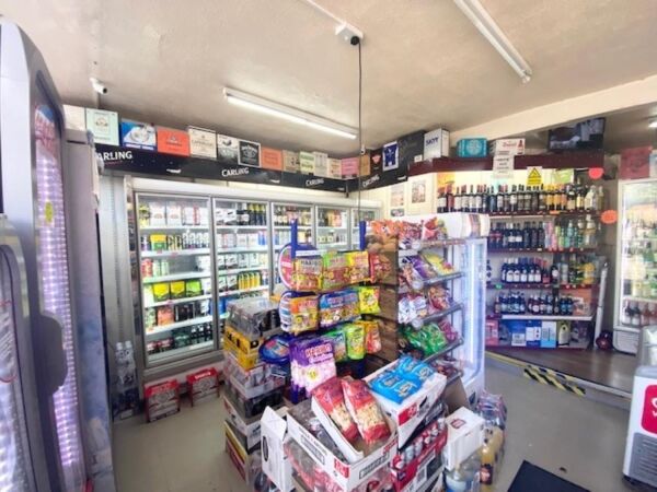 Leasehold Off-Licence Located In Solihull Photo 4