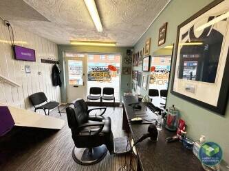 BARBERS/HAIR SALON: WHITEFIELD:BURY Photo 4