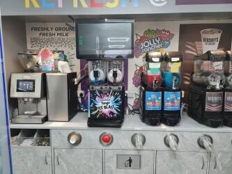 Aldershot, Hampshire- Huge Potential Newly refurbished convenience store Photo 4