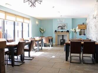 NOTTINGHAMSHIRE - DISTINCTIVELY REFURBISHED 12 BEDROOM HOTEL AND RESTAURANT Photo 4