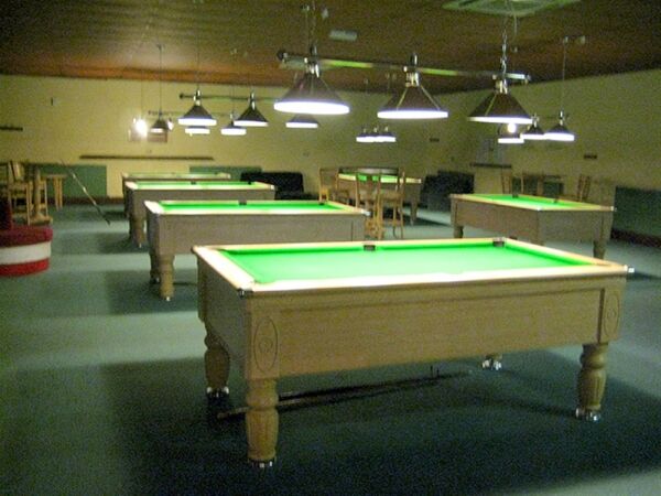 SUPERB LEASEHOLD SNOOKER AND POOL CLUB - AVON Photo 4