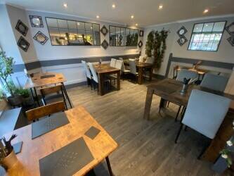 SUPERB STYLISH CAFE BISTRO IN PRIME VILLAGE LOCATION NEAR CHESTER Photo 4