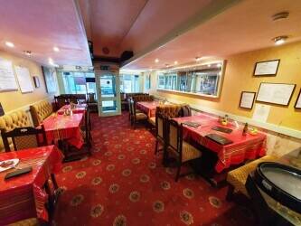 RESTAURANT PREMISES WITH FULL A3, A5 & ALCOHOL LICENCE (2300) Photo 4