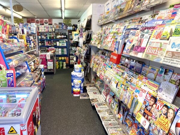 NEWSAGENTS/OFF-LICENCE with COFFEE/ICE CREAM BAR Photo 4