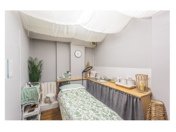 Beach front Hair & Beauty Salon and Holiday Letting Business For Sale Photo 4