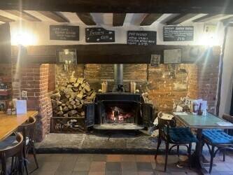 Busy Pub and restaurant and 6 bed B and B Suffolk / Norfolk Borders Photo 5