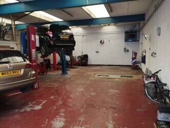 MOT Centre & Vehicle Repairs For Sale in Northampton Photo 5