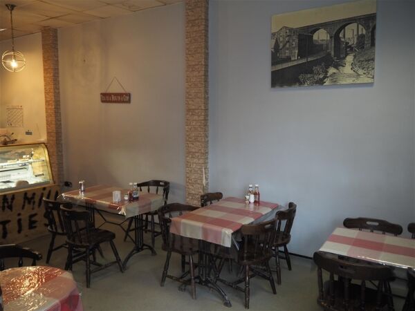 Cafe & Sandwich Bars For Sale in Colne Photo 4