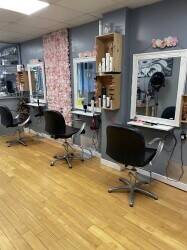 Hair & Beauty Salon Hair & Beauty Salon