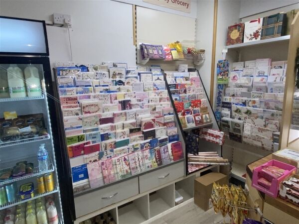 Retail For Sale in North Ferriby Photo 4