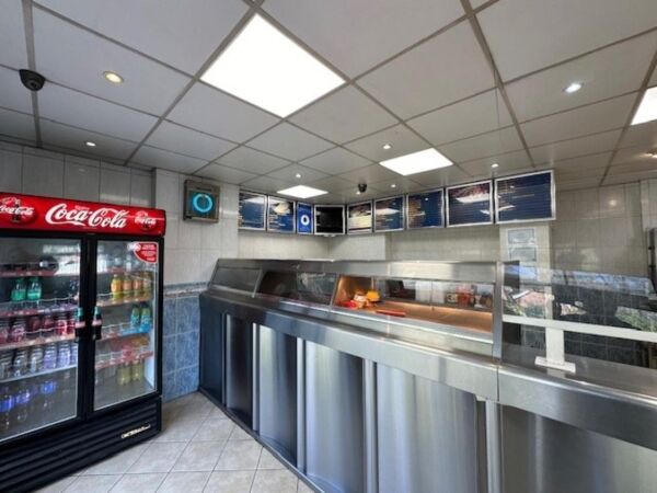 Leasehold Fish & Chip Takeaway Located In Gnosall Photo 4
