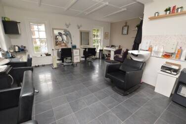 Freehold Launderette & Hairdressers Photo 4