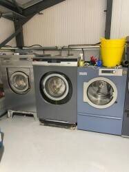 1 Dry cleaners, 2 receivers. Unique opportunity for a successful high turnover business Photo 4
