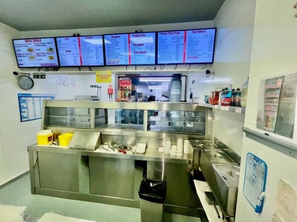 Leasehold Fish & Chip Shop Takeaway Located In St Austell Photo 4