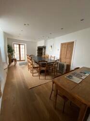 Licensed Restaurant With 2 Ensuite Letting Bedrooms and Spacious Owner's Apartment In Chagford Photo 4
