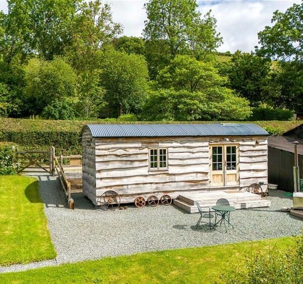Three luxury glamping cabins with a four-bedroom detached cottage included with the sale - Mardu, Clun Photo 4