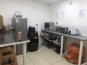 Takeaway for sale prime location Rushden high street Photo 5