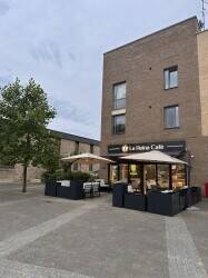 Cafe/restaurant for sale in Cambridge Trumpington with Large Kitchen and new outdoor seating. Cafe/restaurant for sale in Cambridge Trumpington with Large Kitchen and new outdoor seating.