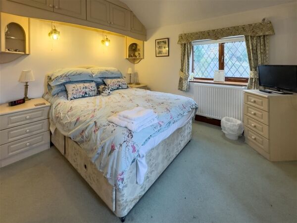 Hotels For Sale in Dronfield Photo 4