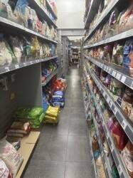 Supermarket for sale in Ilford London Photo 4