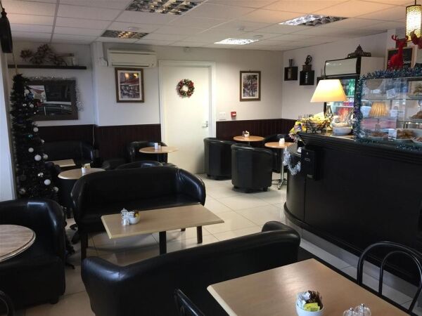 LEASEHOLD LIC. COFFEE/WINE BAR Photo 4