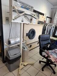 Dry cleaners for sale Dagenham East London Photo 4