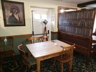 WILTSHIRE- M4 CORRIDOR COTSWOLDS FREE HOUSE Photo 4