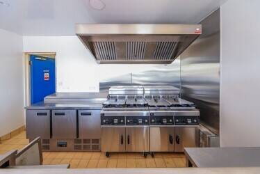 Refurbished Fish & Chip Shop - Cornwall Photo 4